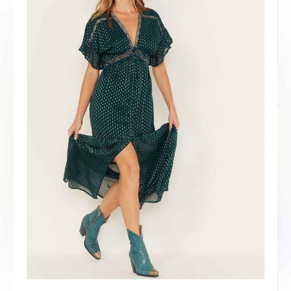 Shyann Elegant Green V-Neck Dress XS
